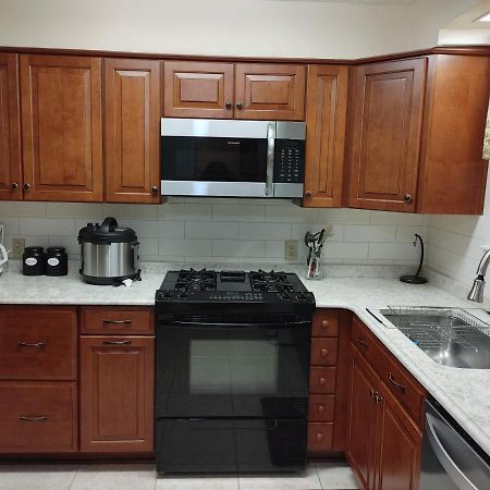 The Kind House Hosting, Low Monthly Rates, Traveling Nurses, Fletc, & Travelers! Брансуик Экстерьер фото